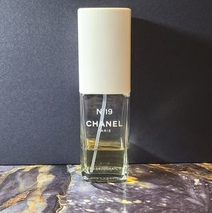 VINTAGE Chanel No. 19 - Eau Deordorante - 100mL bottle